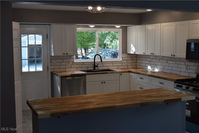 25700 Briardale Avenue, Euclid, OH 44132