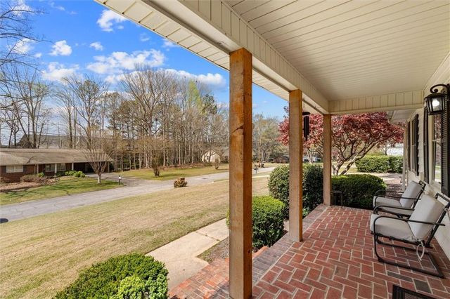 112 W Allison Circle, Carrollton, GA 30116