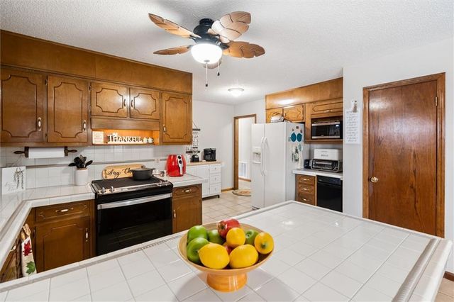 112 W Allison Circle, Carrollton, GA 30116