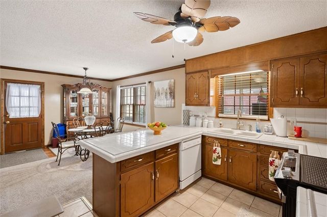 112 W Allison Circle, Carrollton, GA 30116