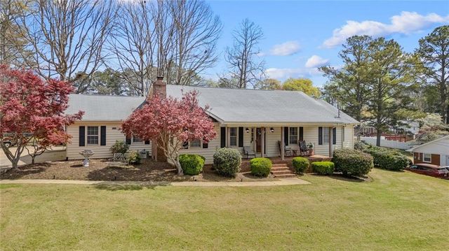 112 W Allison Circle, Carrollton, GA 30116
