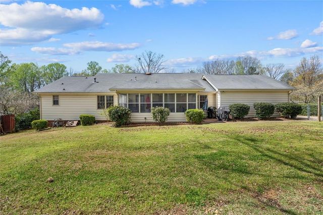 112 W Allison Circle, Carrollton, GA 30116