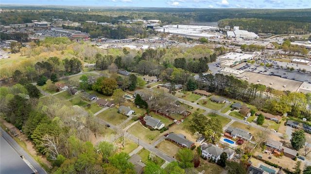 112 W Allison Circle, Carrollton, GA 30116