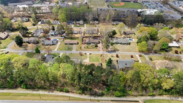 112 W Allison Circle, Carrollton, GA 30116