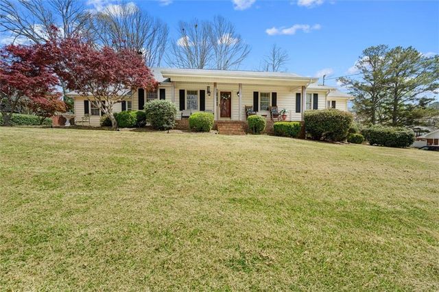 112 W Allison Circle, Carrollton, GA 30116