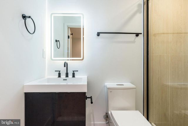 1651 6TH ST N, Philadelphia, PA 19122