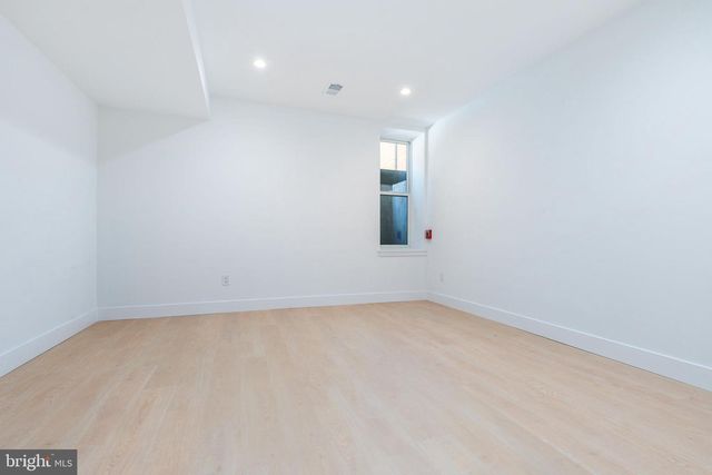 1651 6TH ST N, Philadelphia, PA 19122