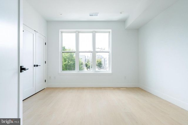 1651 6TH ST N, Philadelphia, PA 19122