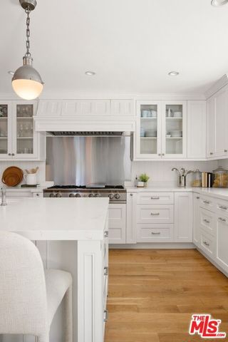 2828 Dumfries Road, Los Angeles, CA 90064