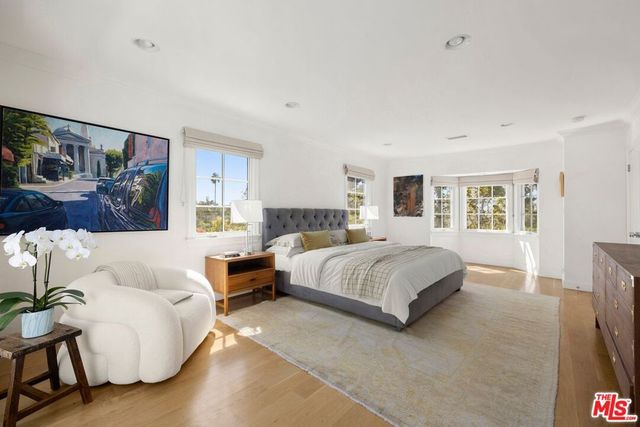 2828 Dumfries Road, Los Angeles, CA 90064