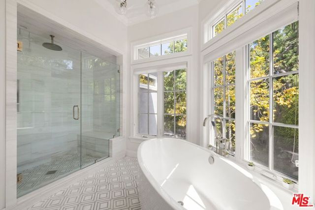 2828 Dumfries Road, Los Angeles, CA 90064