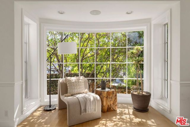 2828 Dumfries Road, Los Angeles, CA 90064