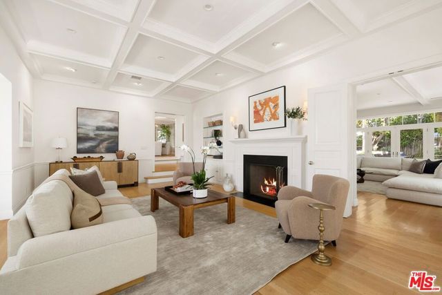 2828 Dumfries Road, Los Angeles, CA 90064