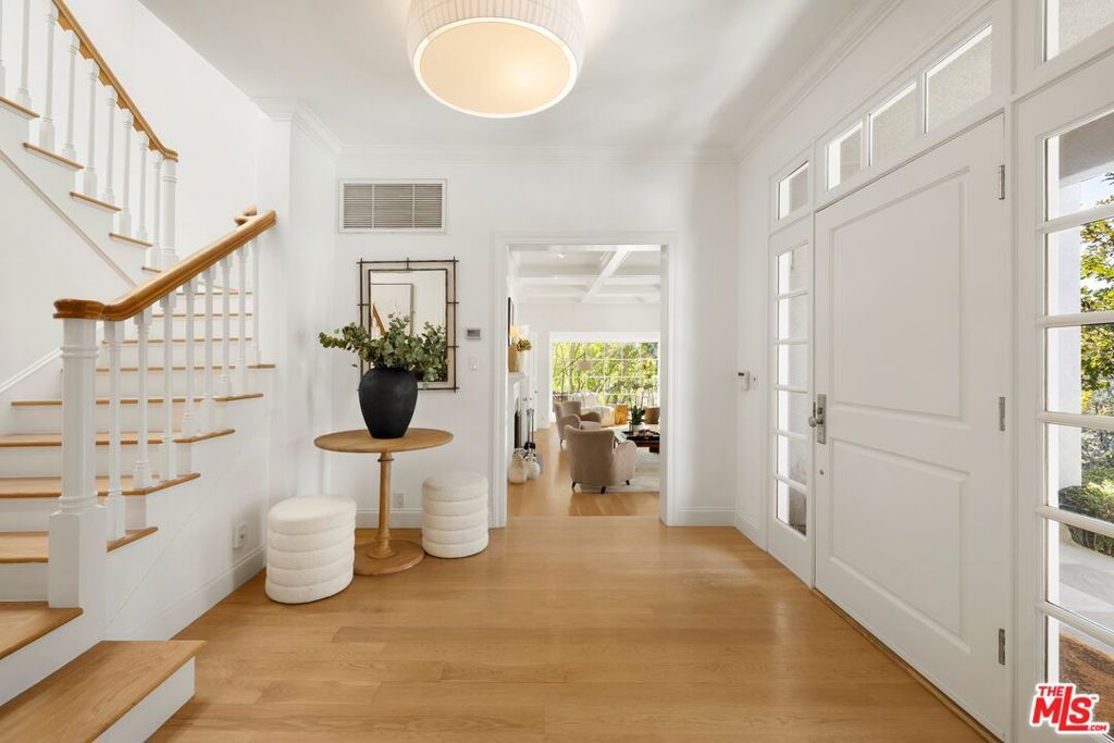 2828 Dumfries Road, Los Angeles, CA 90064 — photo 2