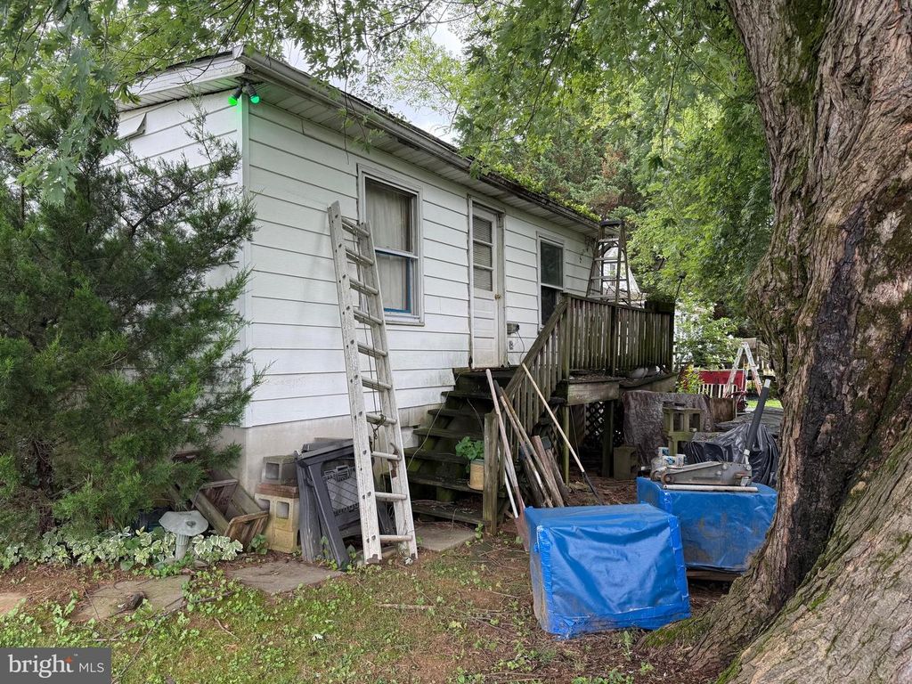 3326 SYKESVILLE RD, Westminster, MD 21157