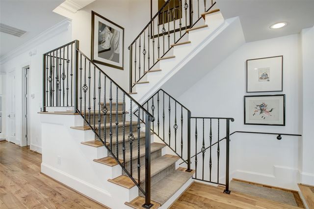 2134 Briarglen Drive, Houston, TX 77027