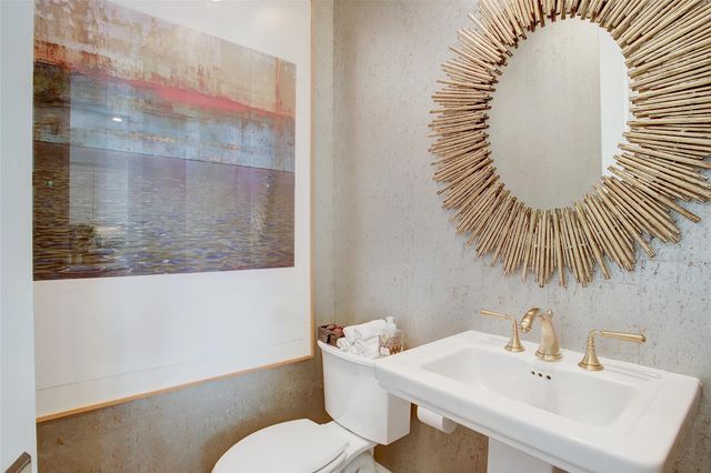 2134 Briarglen Drive, Houston, TX 77027