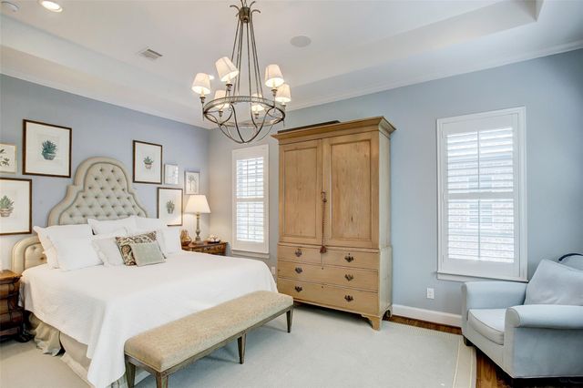 2134 Briarglen Drive, Houston, TX 77027