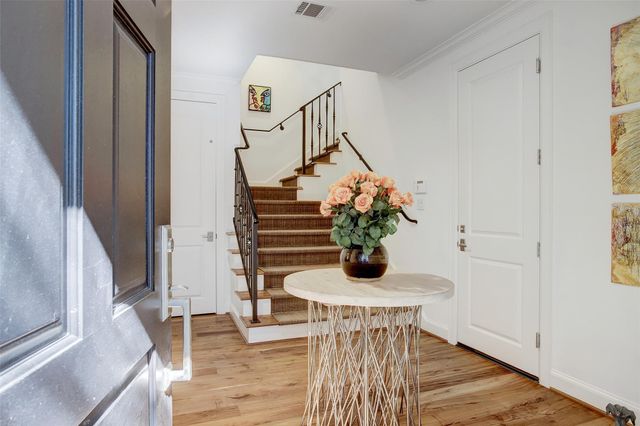 2134 Briarglen Drive, Houston, TX 77027