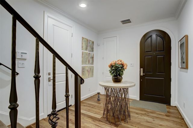 2134 Briarglen Drive, Houston, TX 77027