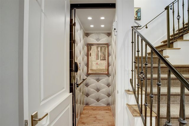 2134 Briarglen Drive, Houston, TX 77027