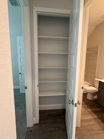 107 Harlequin Duck Court, Magnolia, TX 77354