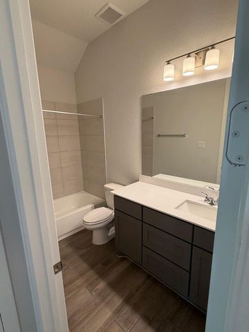 107 Harlequin Duck Court, Magnolia, TX 77354