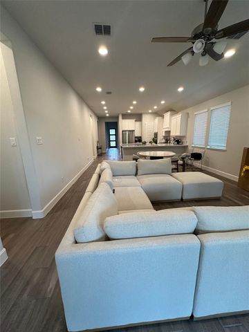 107 Harlequin Duck Court, Magnolia, TX 77354