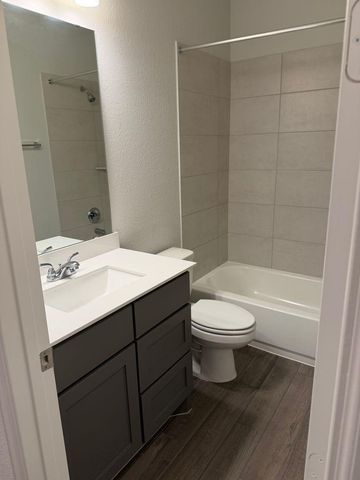 107 Harlequin Duck Court, Magnolia, TX 77354