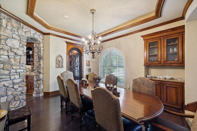 53 New Oak Trail, Kingwood, TX 77346