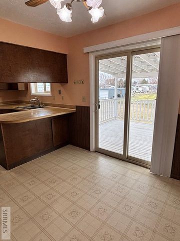 6764 Jennifer Lane, Idaho Falls, ID 83401