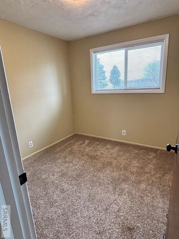 6764 Jennifer Lane, Idaho Falls, ID 83401