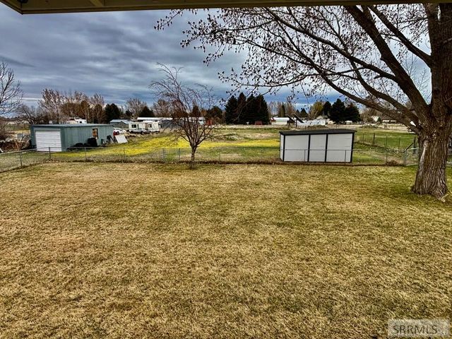 6764 Jennifer Lane, Idaho Falls, ID 83401