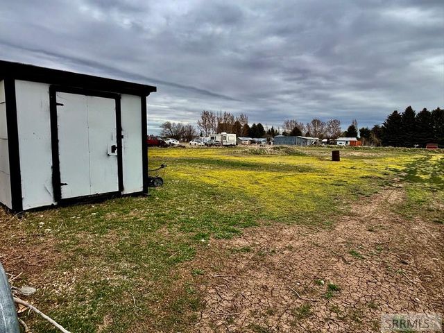 6764 Jennifer Lane, Idaho Falls, ID 83401