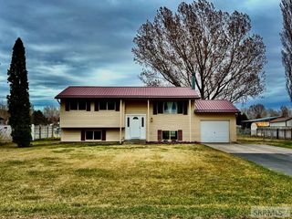 6764 Jennifer Lane, Idaho Falls, ID 83401