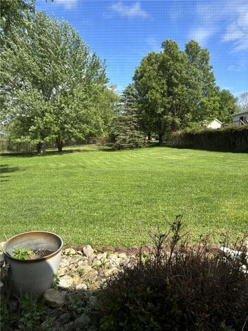 188 Township Dr, South Union Twp, PA 15401