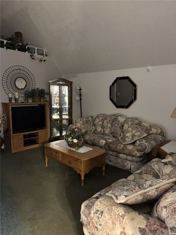 188 Township Dr, South Union Twp, PA 15401
