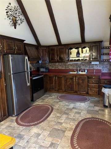 188 Township Dr, South Union Twp, PA 15401