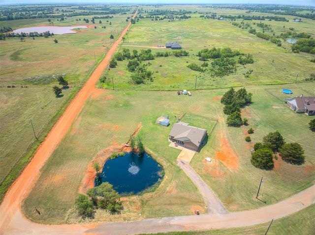 18301 Naomi Drive, Cashion, OK 73016
