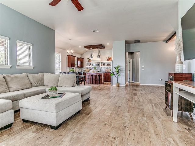 18301 Naomi Drive, Cashion, OK 73016