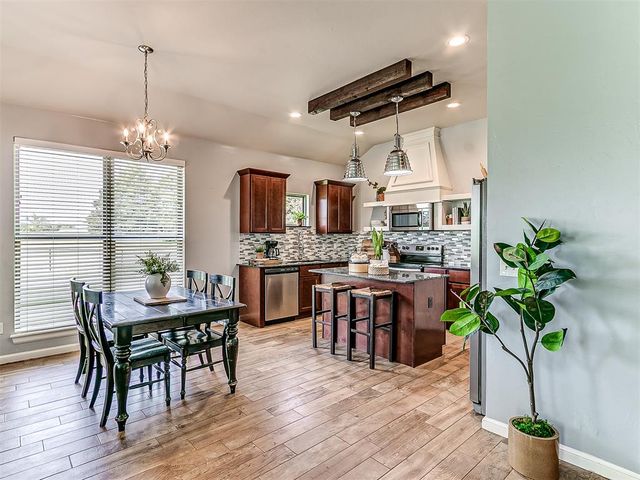 18301 Naomi Drive, Cashion, OK 73016