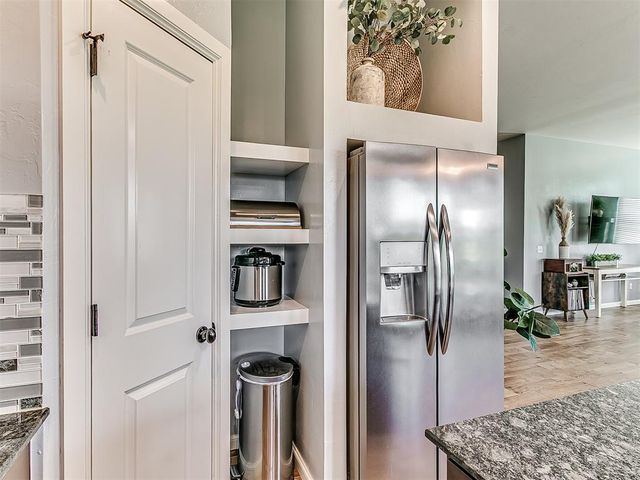 18301 Naomi Drive, Cashion, OK 73016