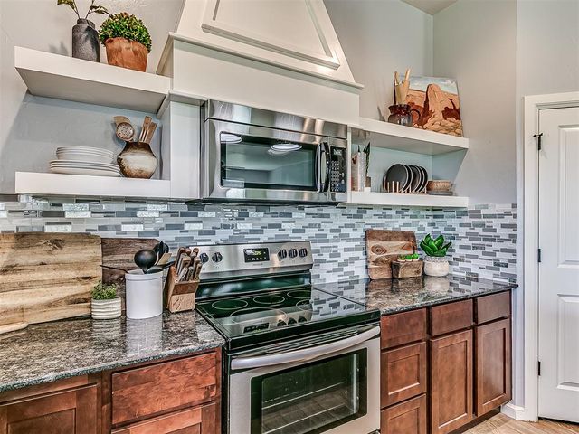 18301 Naomi Drive, Cashion, OK 73016