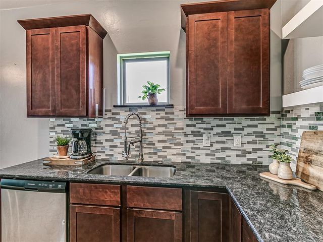 18301 Naomi Drive, Cashion, OK 73016