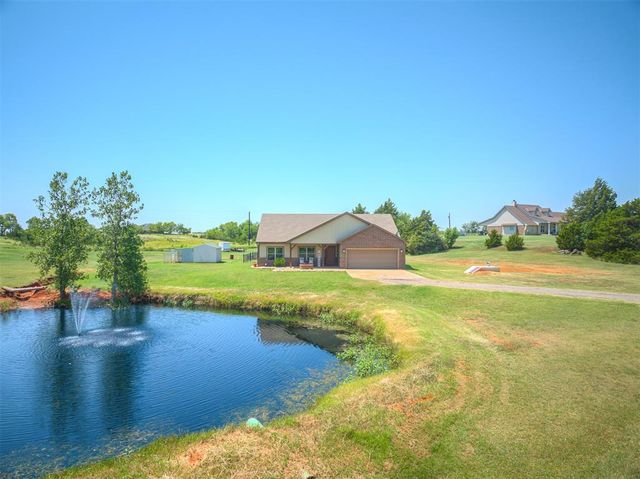 18301 Naomi Drive, Cashion, OK 73016