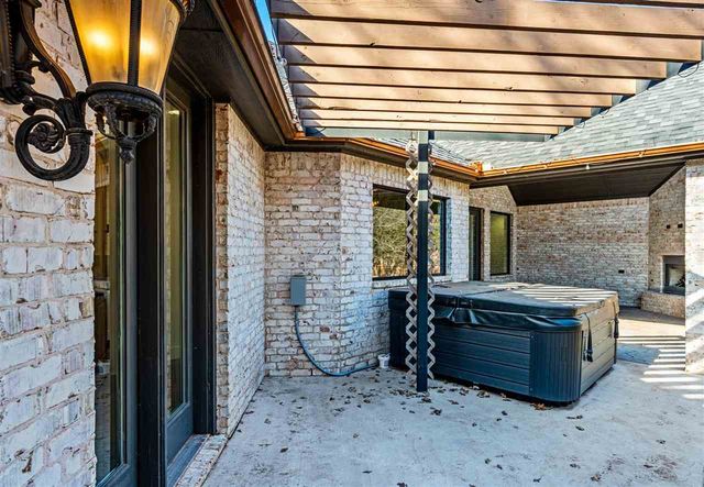 11093 Kandi Ct, Elgin, OK 73538