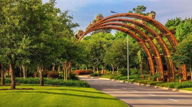 2910 Starling Drive, Katy, TX 77493