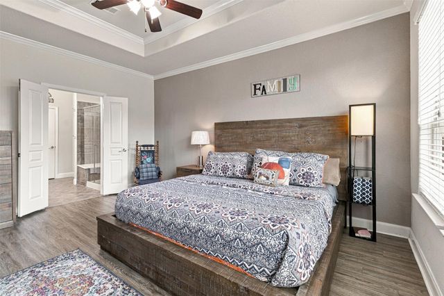1546 Tuscan Village Drive, League City, TX 77573