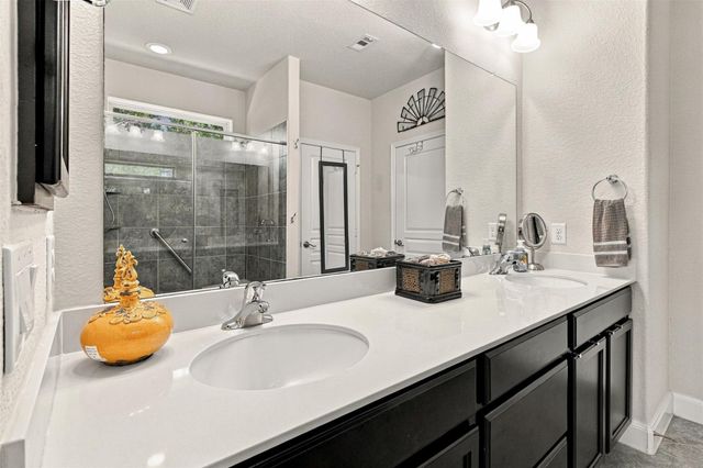 1546 Tuscan Village Drive, League City, TX 77573