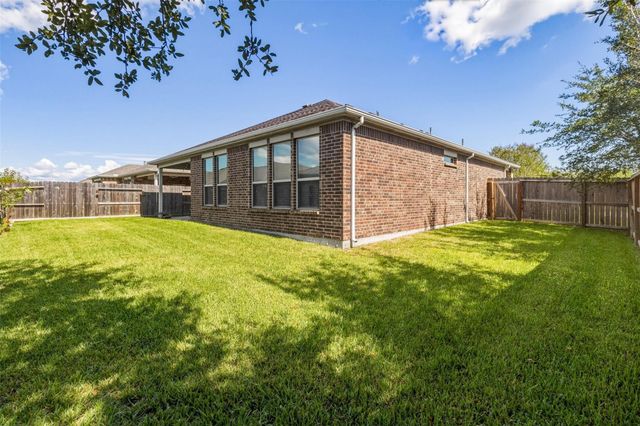 1546 Tuscan Village Drive, League City, TX 77573